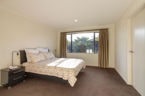 Photo of property in 9 Angelina Way, Kelvin Grove, Palmerston North, 4414