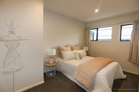 Photo of property in 90 Regency Crescent, Redwood, Christchurch, 8051