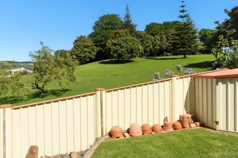 Photo of property in 5 Norfolk Way, Welcome Bay, Tauranga, 3112