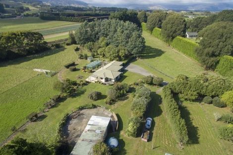 Photo of property in 98 Taylors Road, Otaki, 5583