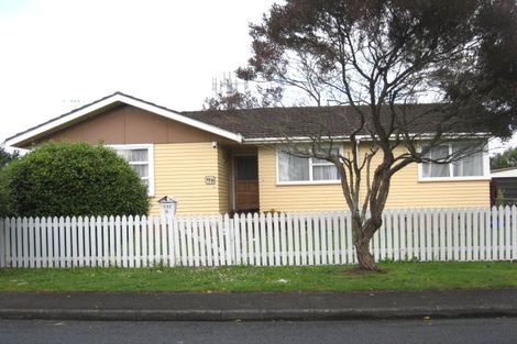 Photo of property in 117 Chichester Drive, Rosehill, Papakura, 2113