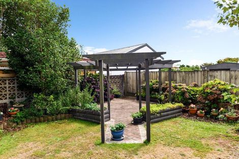 Photo of property in 23 Holloway Place, Forest Lake, Hamilton, 3200