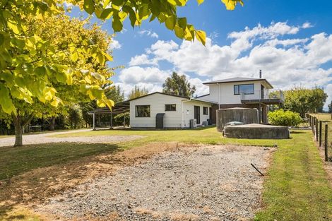 Photo of property in 17 Coulters Line, Kiwitea, Feilding, 4777