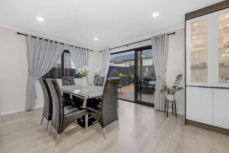 Photo of property in 3 Tannaghmore Drive, Flat Bush, Auckland, 2019