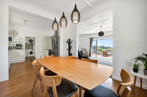 Photo of property in 29 Queens Road, Glen Avon, New Plymouth, 4312