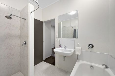 Photo of property in 2/517 Marine Drive, Sunshine Bay, Lower Hutt, 5013