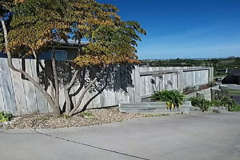 Photo of property in 2 Elena Place, Welcome Bay, Tauranga, 3112