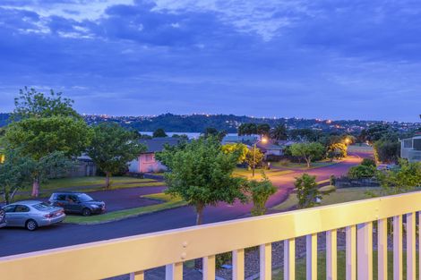 Photo of property in 14 Claresholm Place, Mangere Bridge, Auckland, 2022