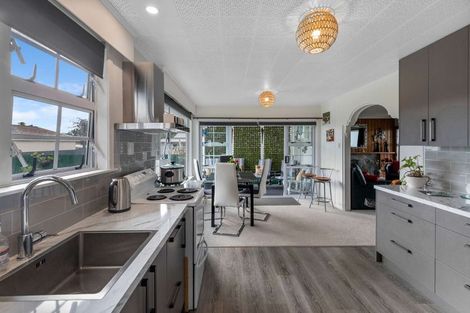 Photo of property in 160 Parsons Street, Springvale, Whanganui, 4501