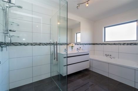 Photo of property in 14 Kura Place, Mosgiel, 9024