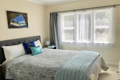 Photo of property in 16 Ward Parade, Bluff, 9814