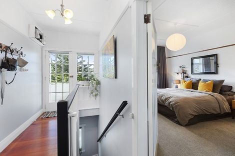 Photo of property in 38 Severn Street, Island Bay, Wellington, 6023