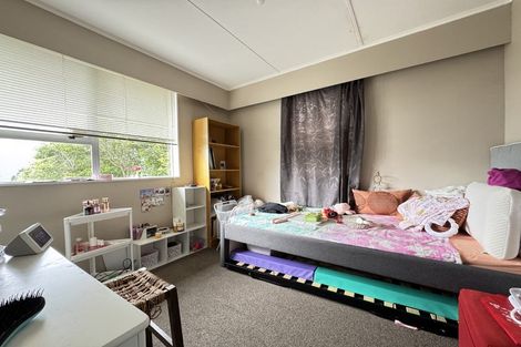 Photo of property in 129 Holborn Drive, Stokes Valley, Lower Hutt, 5019