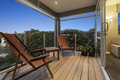 Photo of property in 2a Rushden Terrace, Red Beach, 0932