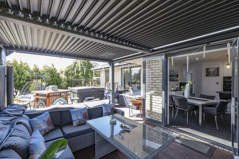 Photo of property in 18 Parkinson Place, Woodend, 7610