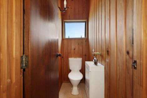 Photo of property in 50 Harvey Street, Waipahihi, Taupo, 3330