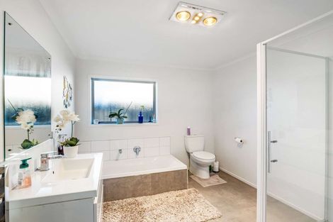 Photo of property in 9 Magnolia Crescent, Tawhero, Whanganui, 4501