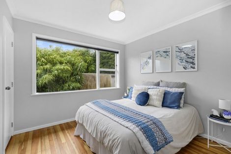 Photo of property in 5 Richmond Hill, Glenside, Wellington, 6037