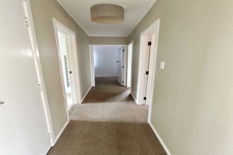 Photo of property in 38 Cutler Street, New Lynn, Auckland, 0600