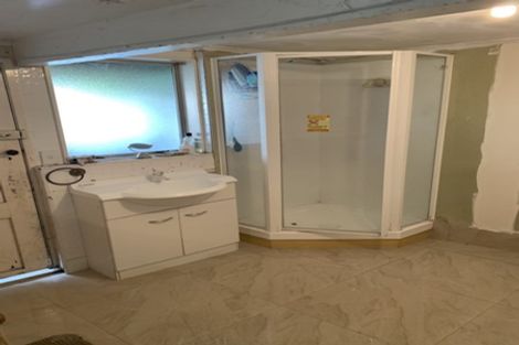 Photo of property in 27 Akarana Avenue, Mount Roskill, Auckland, 1041