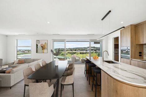 Photo of property in 63 Ladies Mile, Manly, Whangaparaoa, 0930