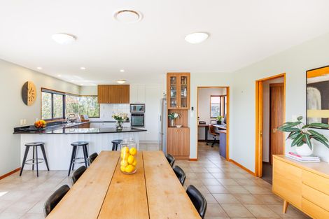 Photo of property in 33 Ruapehu Drive, Fitzherbert, Palmerston North, 4410