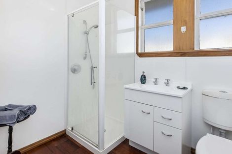 Photo of property in 5 Bird Grove, Stokes Valley, Lower Hutt, 5019