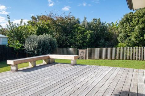 Photo of property in 26 Reel Road, Athenree, Waihi Beach, 3611