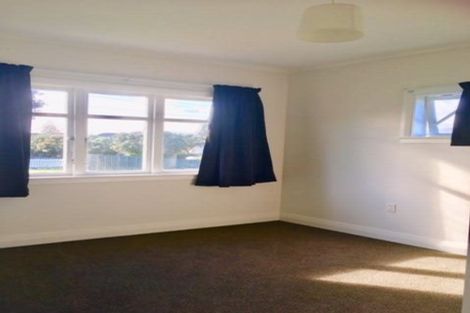 Photo of property in 19 Ashton Terrace, Castlecliff, Whanganui, 4501