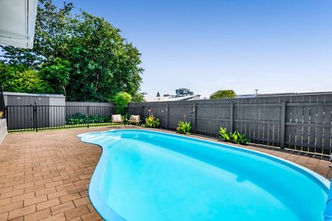 Photo of property in 64 Nevada Drive, Merrilands, New Plymouth, 4312