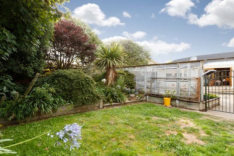 Photo of property in 51 Dahlia Street, Palmerston North, 4410