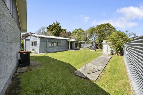 Photo of property in 14 Palliser Place, Milson, Palmerston North, 4414