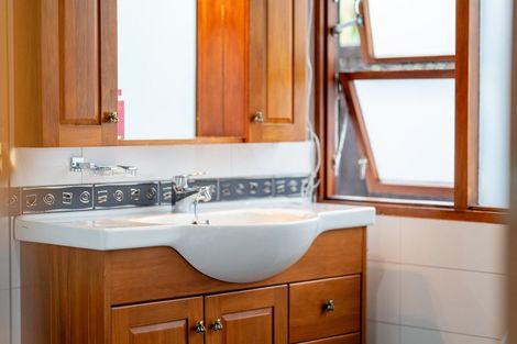 Photo of property in 117 Seaview Road, Paraparaumu Beach, Paraparaumu, 5032