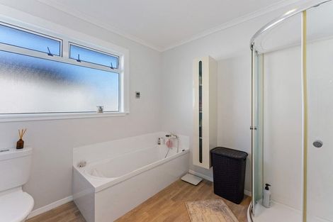 Photo of property in 23 Aorangi Road, Paraparaumu, 5032