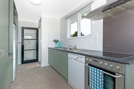 Photo of property in 9 Donna Street, Outer Kaiti, Gisborne, 4010