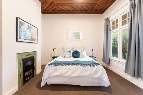 Photo of property in 52 Melbourne Street, South Dunedin, Dunedin, 9012