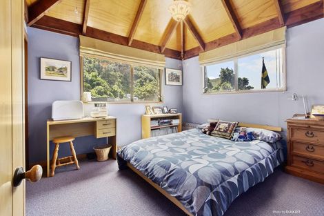 Photo of property in 146 Breaker Bay Road, Breaker Bay, Wellington, 6022