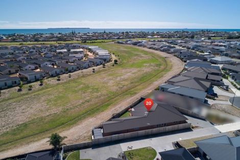 Photo of property in 20 Fuller Street, Papamoa Beach, Papamoa, 3118