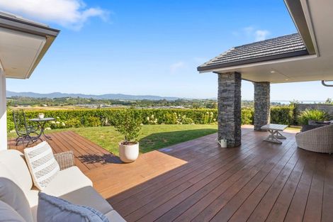 Photo of property in 9 Goldstone Place, Omokoroa, 3114