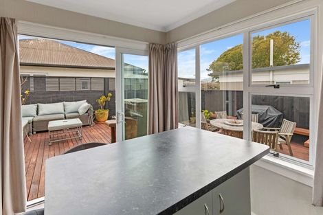 Photo of property in 317 Carrington Street, Vogeltown, New Plymouth, 4310
