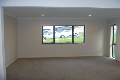 Photo of property in 13 Muirhill Place, Pokeno, 2402