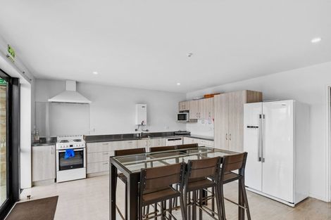 Photo of property in 16 Silverstone Drive, Cromwell, 9384