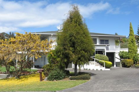 Photo of property in 10 Alberta Street, Acacia Bay, Taupo, 3330