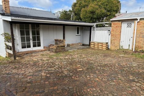 Photo of property in 55 Hutchinson Avenue, New Lynn, Auckland, 0600