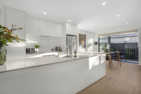 Photo of property in 2/564 High Street, Boulcott, Lower Hutt, 5010