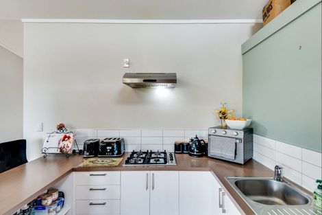 Photo of property in 755 Main North Road, Bay View, Napier, 4182