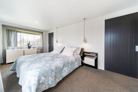 Photo of property in 14 Mariners Haven, One Tree Point, 0118