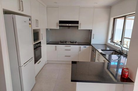 Photo of property in 40 Tudor Road, Henderson, Auckland, 0610