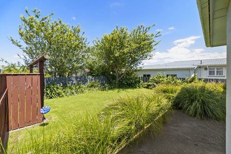 Photo of property in 4 Wera Street, Hawera, 4610