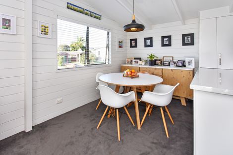 Photo of property in 1/3 Hoylake Place, Wattle Downs, Auckland, 2103